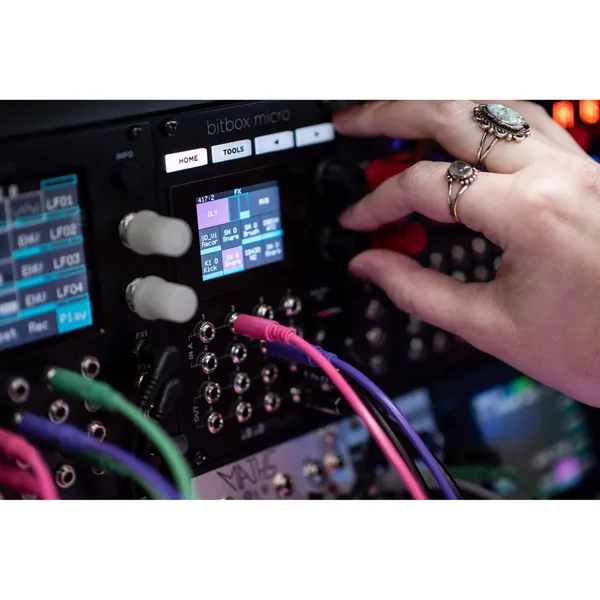 1010music Bitbox Micro Módulo de muestreo compacto para Eurorack (18 HP, negro)