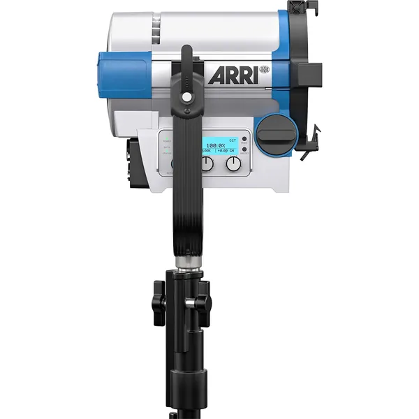 ARRI L5-C Plus RGB LED Fresnel Light con kit de cable de alimentación de 23′ (azul/plateado, manual)