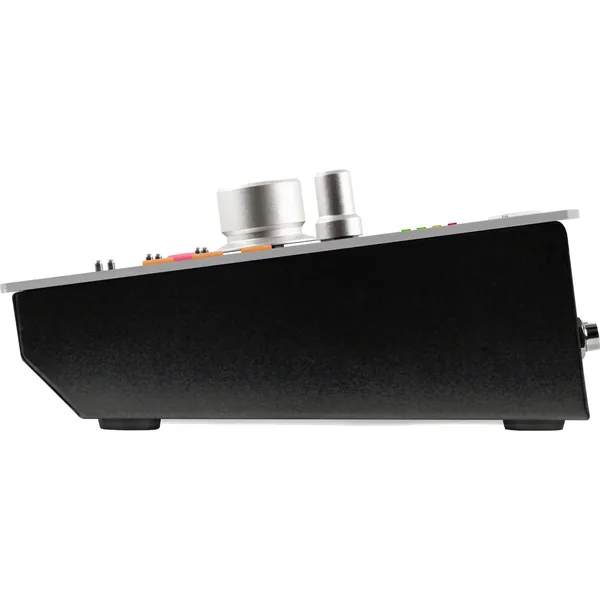 Interfaz de audio USB Audient iD22 de escritorio 10×14