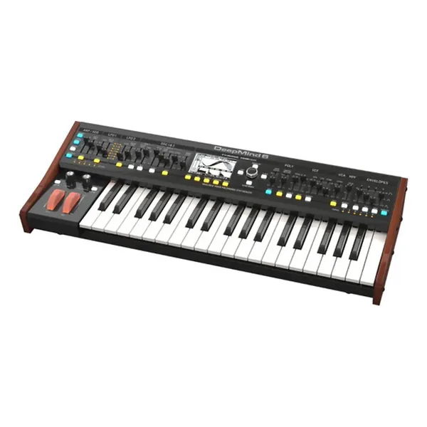 Behringer DeepMind 6-Img-169156