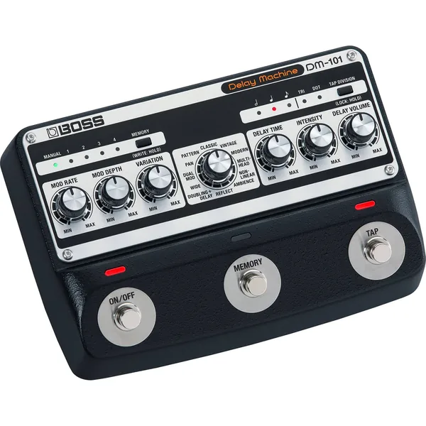 Pedal de retardo analógico BOSS DM-101 Delay Machine