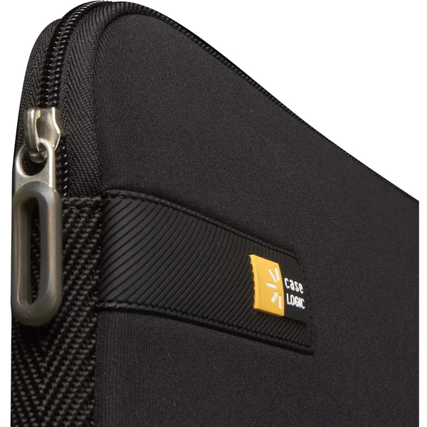 Funda Case Logic para portátil de 15 a 16″ (púrpura)