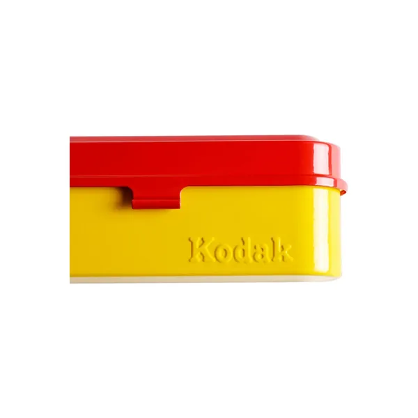 Estuche para películas Kodak Steel de 135 mm (tapa roja/cuerpo amarillo)