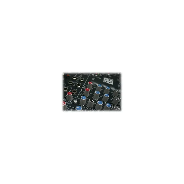 Allen & Heath ZED-10 Mini batidora multiusos