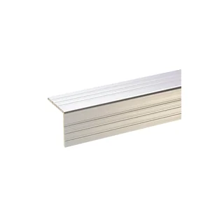 Adam Hall 6111 Case Angle 35 x 35 mm