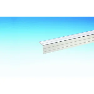 Adam Hall 6209 Case Angle 20 x 20 mm