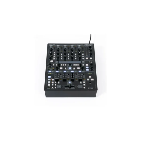 Behringer DDM4000