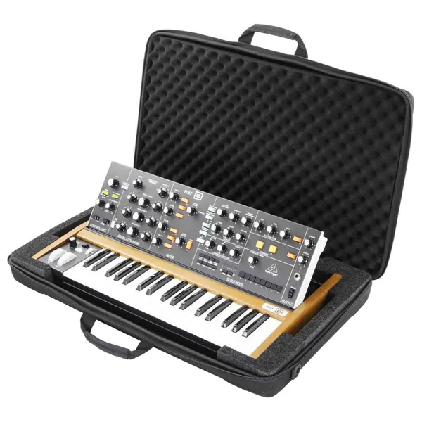 Behringer Poly D Bag Bundle