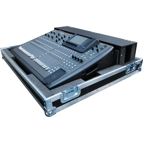 Behringer X32 Flyht Case Bundle