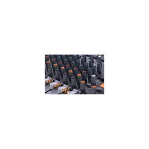 Behringer Xenyx QX1222USB Case Bundle