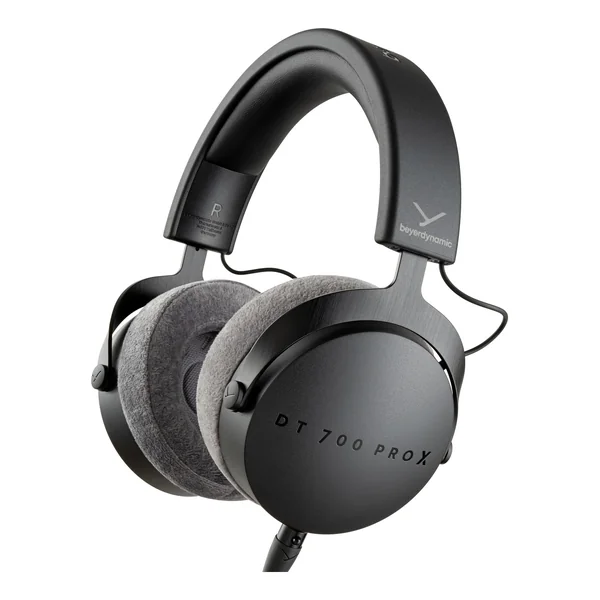 beyerdynamic DT 700 PRO X