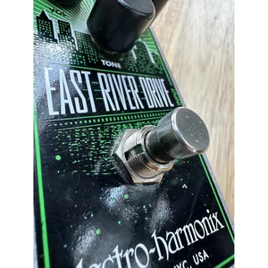 Electro Harmonix East River Drive