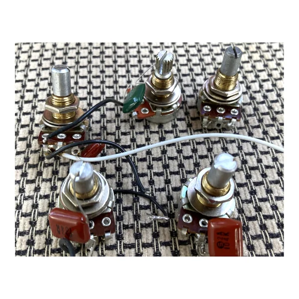 EMG 25k-LH Volume Pot (Solderless)