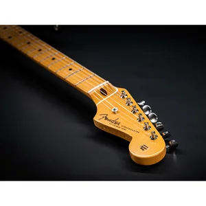 Fender 70th Anniv. Stratocaster NOS