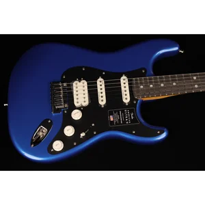 Fender Am Ultra II Strat HSS EB NBL