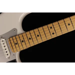 Fender Am Ultra II Strat MN AVL