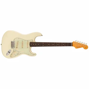 Fender AV II 61 STRAT RW OWT
