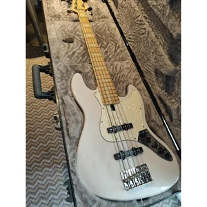 Fender Deluxe Molded Bass Case