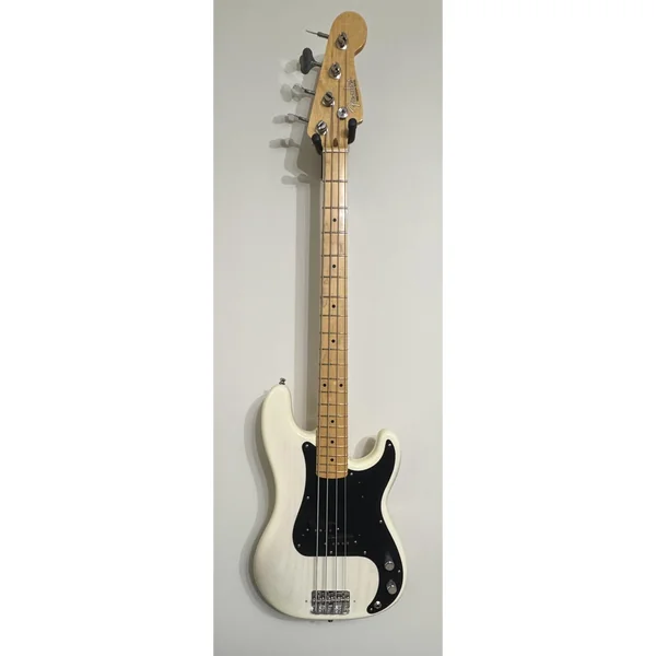 Fender Pickguard P-Bass BK