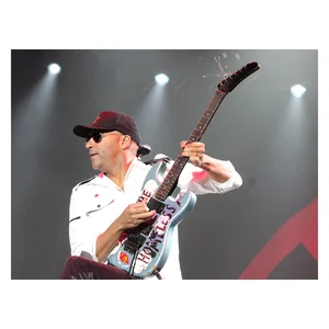 Fender Tom Morello Arm The Homeless