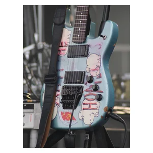 Fender Tom Morello Arm The Homeless