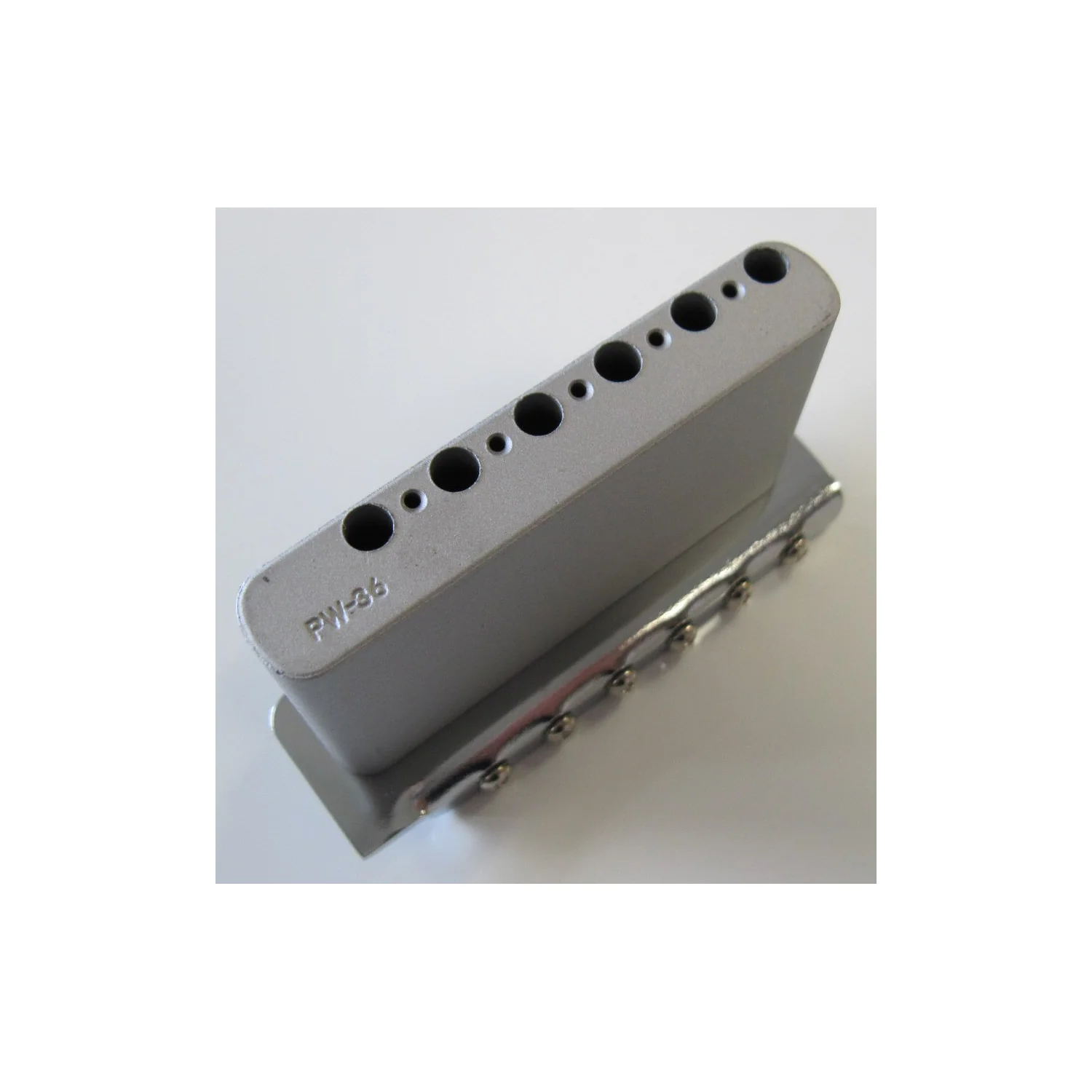 Fender Vintage/Narrow Strat Tremolo C
