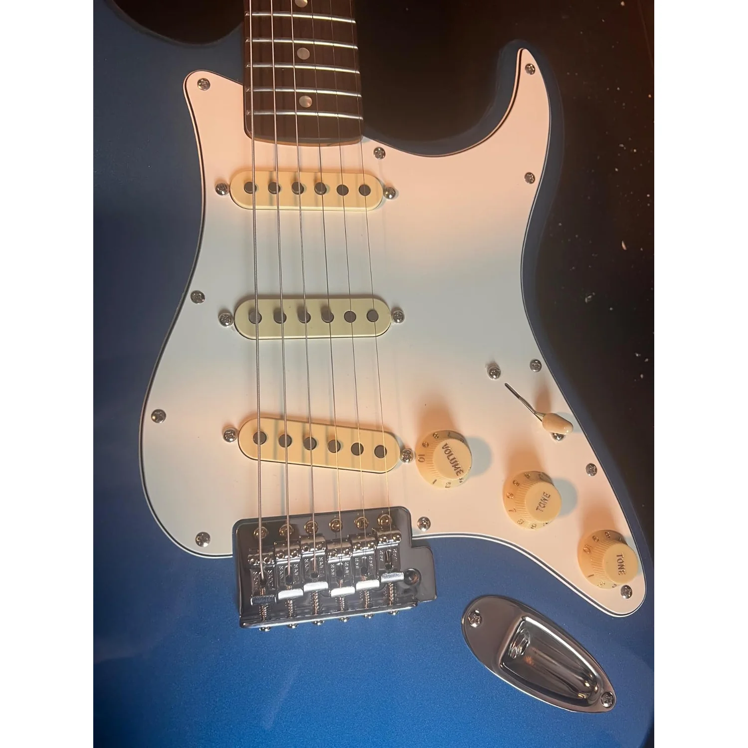 Fender Vintage-Style Strat Tremolo CR