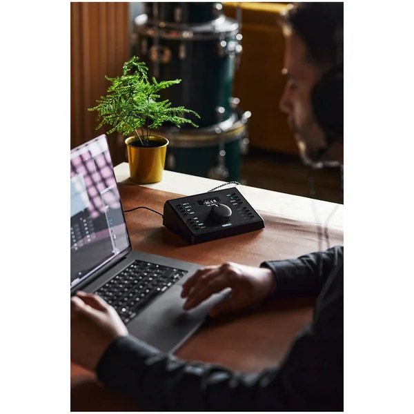 Genelec 9320A Reference Controller