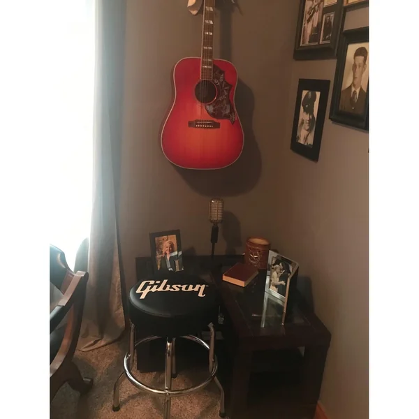 Gibson Playing Bar Stool 24"