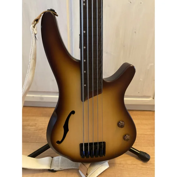 Ibanez SRH505F-NNF Bass Workshop