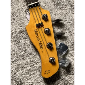 Marcus Miller V3 4 New Gen Antique White