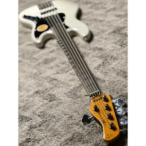Marcus Miller V3 5 New Gen Antique White