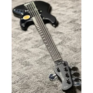 Marcus Miller V3 5 New Gen Black Satin