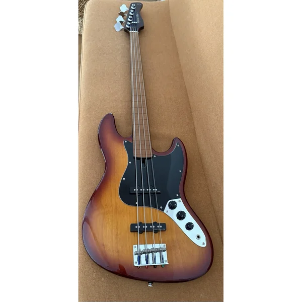 Marcus Miller V5 Alder-4 TS FL