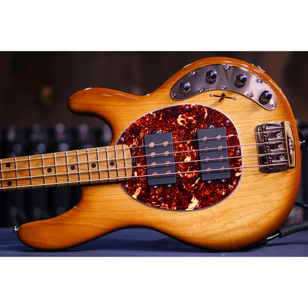 Music Man Stingray 4 H Special Hot Honey