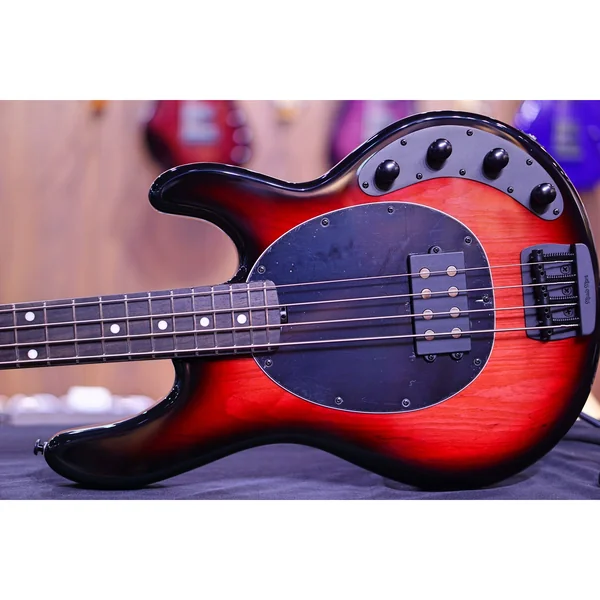 Music Man Stingray 4 Sp HH Raspberry