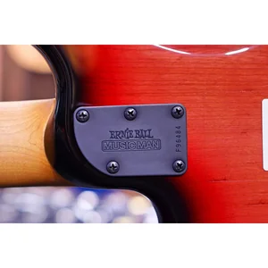 Music Man Stingray 5 Special Raspberry