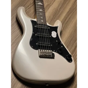 PRS SE NF3 Pearl White RW