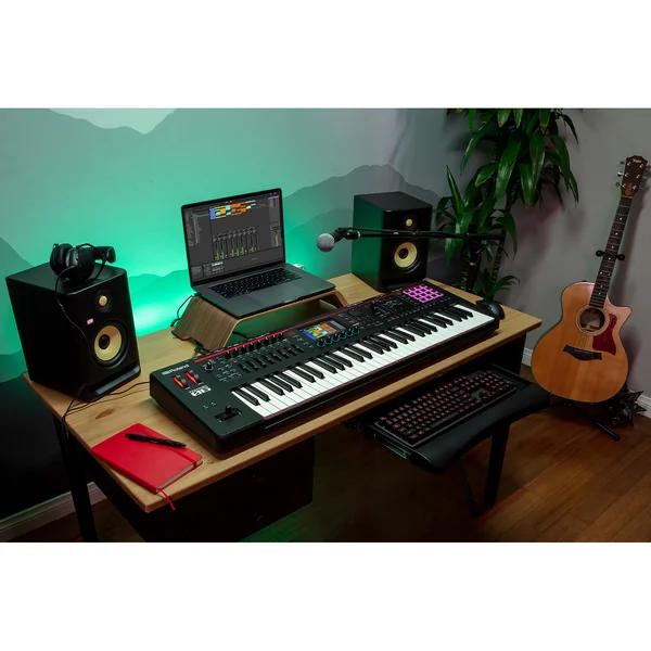 Roland Fantom-06