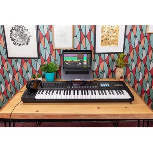 Roland Juno-D6