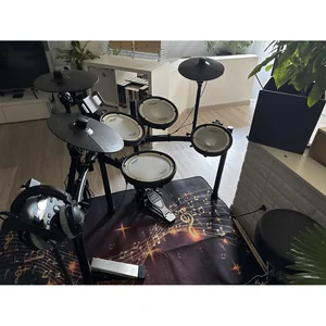 Roland TD-07DMK V-Drum Set Bundle