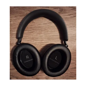 Sennheiser ACCENTUM Plus Black