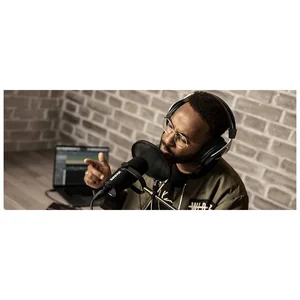 Shure MV7 X Podcast Bundle