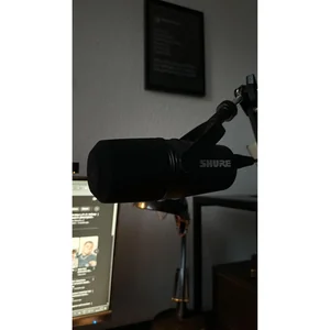 Shure MV7 X Podcast Bundle