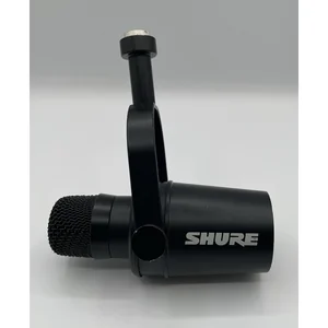 Shure MV7 X Podcast Bundle