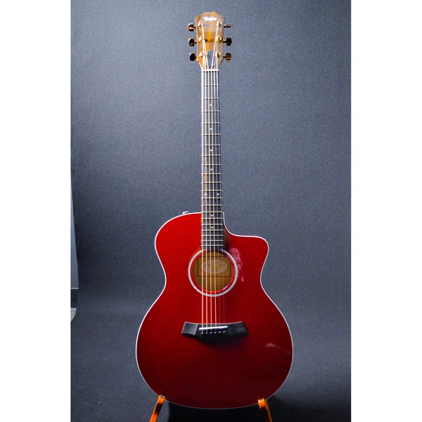 Taylor 214ce-RED DLX