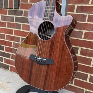 Taylor Custom #25: Le Rouge
