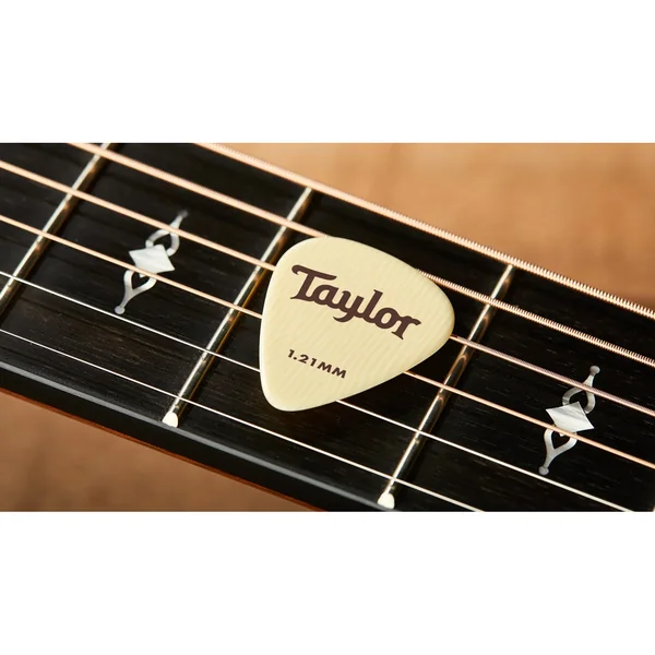 Taylor Prem Darktone Ivoroid 346 1,21