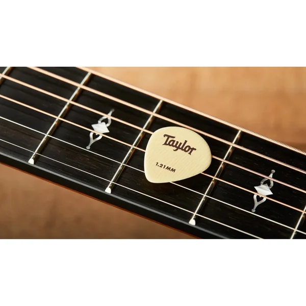Taylor Prem Darktone Ivoroid 651 1,21