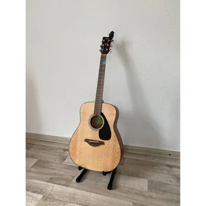 Yamaha FG800M